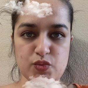 Meet your Posher, Aparna